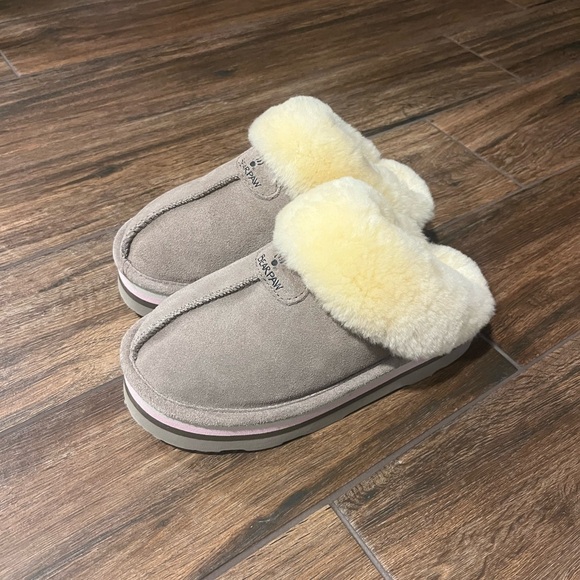 BearPaw Women's Slippers - Picture 2 of 8